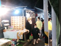 -吴山路夜市