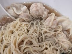 鲜肉云吞面-燊意布拉肠云吞面(中山四路店)