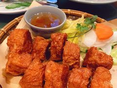 -大头虾越式风味餐厅(光明广场店)