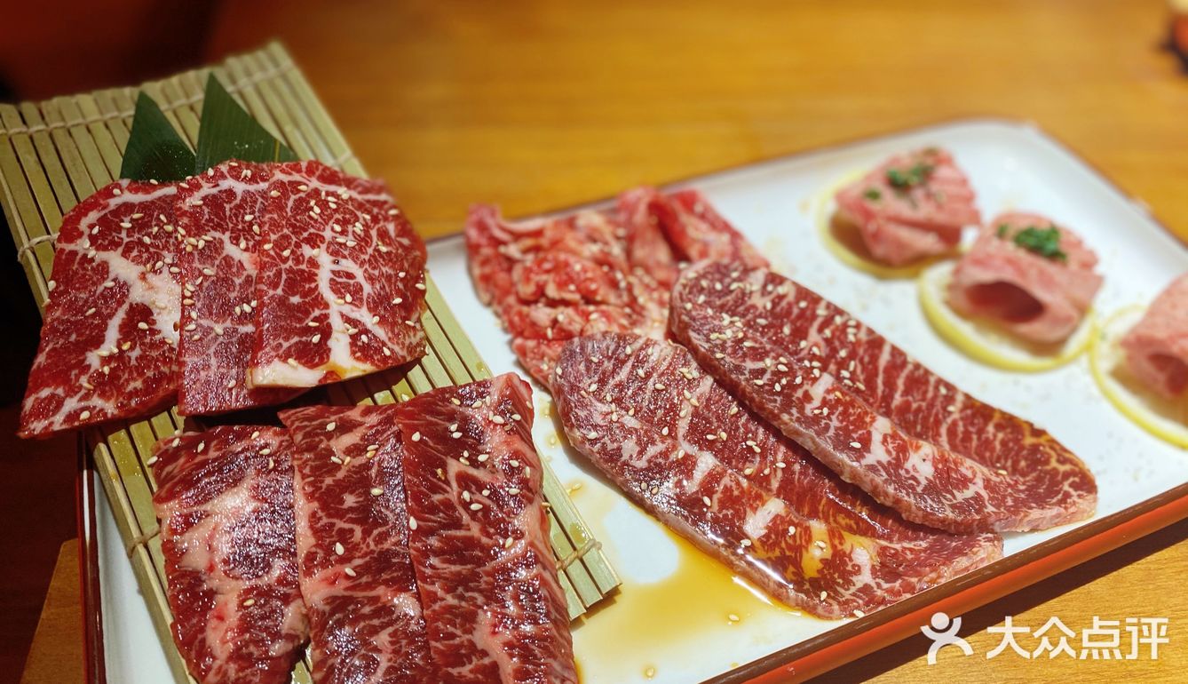 超哇塞的日式烤肉店-万牛隔膜屋