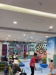 -孩子王童乐园(唐山万达广场店)