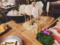 -湊湊火锅·茶憩(杭州湖滨银泰in77店)