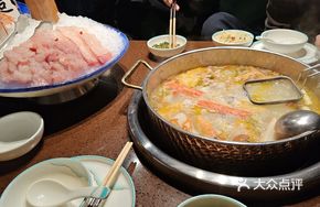 Intangible Cultural Heritage Pickled Cabbage and Pork Trotter Hot Pot Base