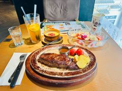 -绿茵小镇中西餐厅(五岭店)