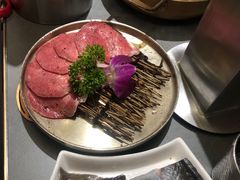 -围炉肉舍•炭烤活鳗•丹东海鲜烤肉(步行街店)