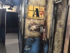 -荒岛实景沉浸密室(江汉路1店)