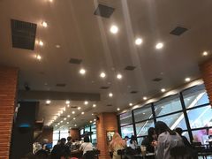 -星巴克(上海虹桥新天地二店)