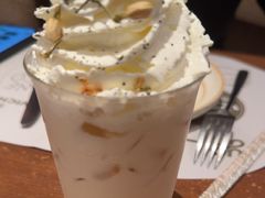 雪顶栀子茉莉牛乳茶-一沙一城·岩烤牛扒(深圳首店)