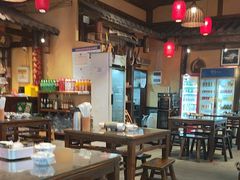 -富正毅三下锅·湘西韵味(天门山索道店)