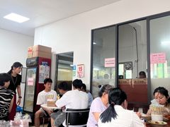 -味为先光明乳鸽(光明总店)