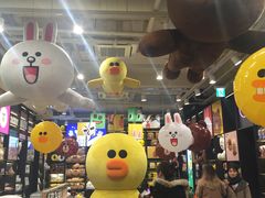 -LINE FRIENDS Garosu-gil Flagship Store