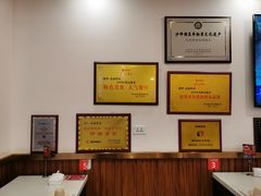 -沈姐万州烤鱼(沙坪坝七中店)