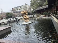 -绳金塔