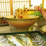 来楠无吃椰子鸡啦!