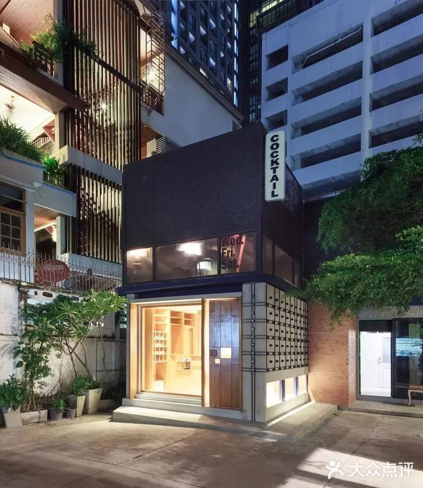 现代复古裁缝店