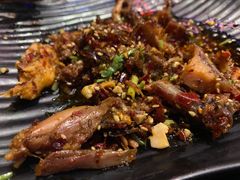 -何师烧烤·香辣蟹·川菜·30年老品牌(太古里旗舰店)