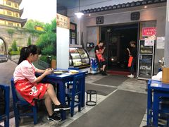 -马路边边·成都串串(翠柏路店)