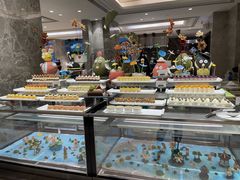 面包甜点陈列柜-福州西湖大酒店·怡湖咖啡厅