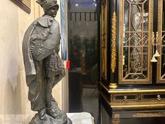 -王朝大酒店徐汇店-地面停车场