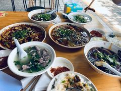 -杨三孃跷脚牛肉(美洲花园店)