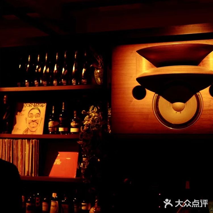难怪食圈酒圈大佬们的一致褒奖,今天我才知道有海外版本