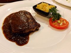 经典西冷牛扒配黑椒汁-新侨三宝乐西餐厅(崇文门店)