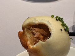 鲜肉生煎馒头-屋里厢上海菜馆