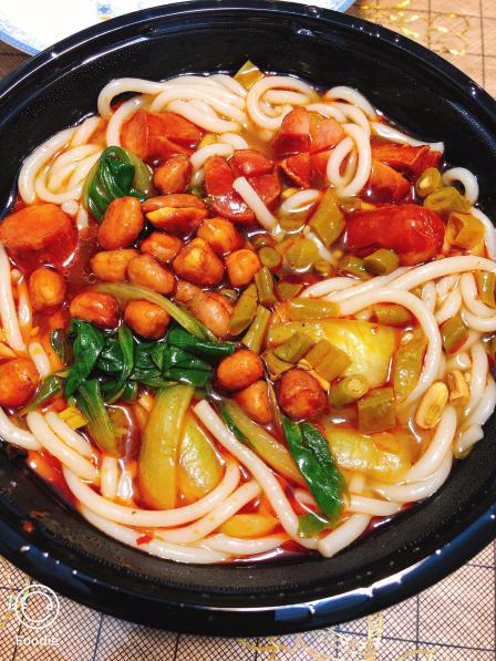 沙县小吃(建设南路店)-"晚上懒得做饭,回家路上顺手买了一份酸辣粉.