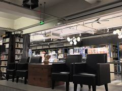 -先锋书店(五台山总店)