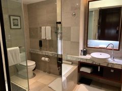 -上海龙之梦万丽酒店