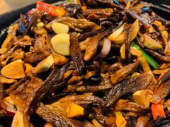 -草窝烤鸭·新京菜(振华广场店)