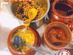 -肇兴特色牛肉粉