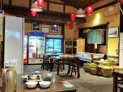 -富正毅三下锅·湘西韵味(天门山索道店)