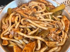 -满格嗦新疆椒麻鸡火锅.炒米粉(川大江安校区店)