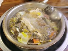 -泸州酸菜豆花火锅川师店