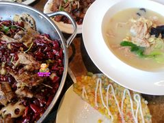 合影-蛙蛙叫干锅年代(簋街总店)