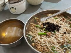 小碗肥瘦-正宗杨记普洱酸醋米线(总店)