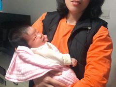 -爱的果实月嫂育婴师(世纪东方店)
