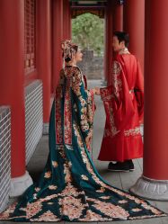 点击看大图 -至臻微拉婚纱摄影