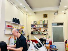 -Bánh Mì Huynh Hoa