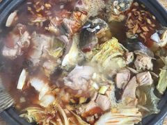 -独一家豆花庄铁锅炖