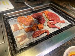 -阪尚皇·原切牛排·烤肉火锅自助(北京路店)