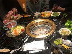 -山川小町·极番烧肉(新地假日广场店)