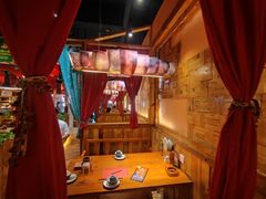 -老滇山寨•云南特色菜•地方菜•民族风情歌舞表演(金碧店)