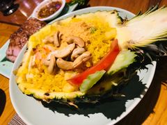 菠萝海鲜炒饭-mango tree芒果树泰国餐厅(青岛万象城店)