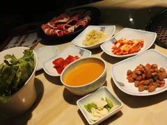 -唯成•韩国炭火烤肉 유성고기