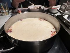 -尚尚仙·酸汤猪手·猪肚鸡火锅(华联万柳购物中心店)