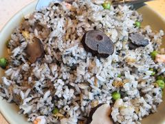 黑松露酱炒饭-半山腰·云南菜(侨福芳草地店)