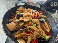 -天天向上素食餐厅(五台山店)