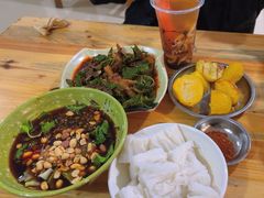 -余庆小吃(小吃一条街店)